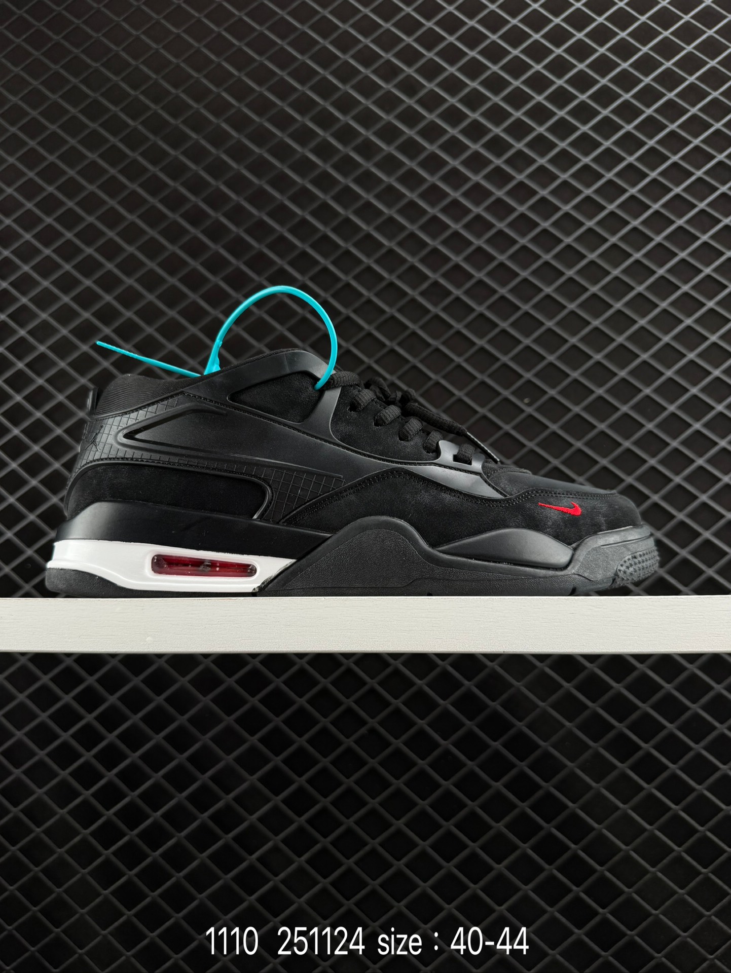 NK Wmns Air Jordan 4 Retro RM